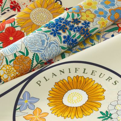 美品 花柄 マルチカラー エルメス スカーフカレ90 フォーブルトロピカル 春夏 美品 花柄 マルチカラー エルメス スカーフカレ90 フォーブル